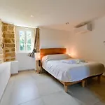 Holiday home Maison En Pierre Authentique - Piscine - Nature